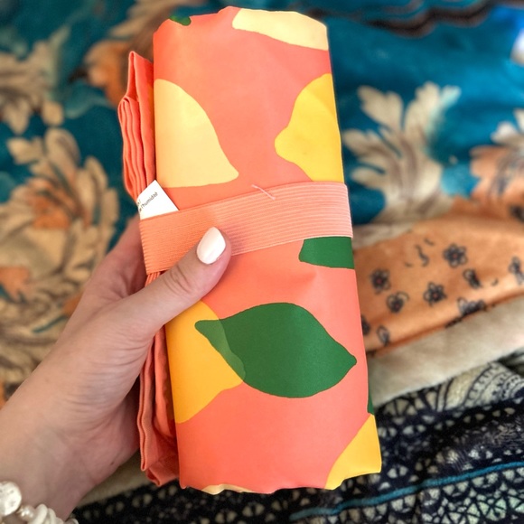 kate spade Kitchen Kate Spade Lemons Picnic Blanket Nwot Poshmark